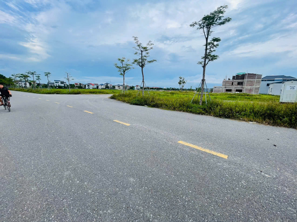 Hai lô lk khu QH đồng rào phường thạch trung. Trục đường 22,5m